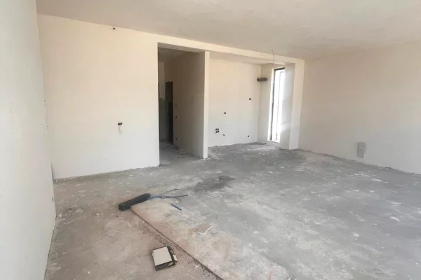 Apartment for sale in Tirana 1+1, Emty