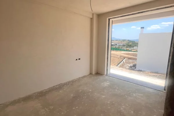 Apartment for sale in Tirana 1+1, Emty