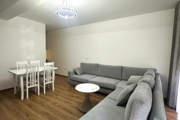 Shtepi me qera Apartament ne Tirane, 1+1, Mobilimi E mobiluar, Pagesa 70,000  Leke.