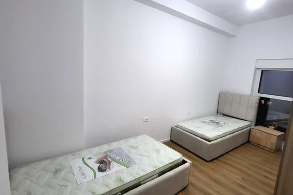 Shtepi me qera Apartament ne Tirane, 2+1, Mobilimi E mobiluar, Pagesa 550  Euro.