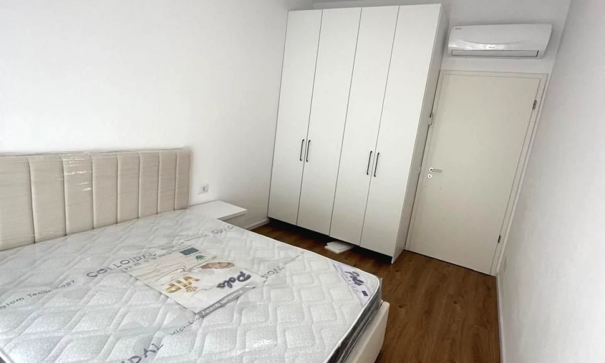 Shtepi me qera Apartament ne Tirane, 1+1, Mobilimi E mobiluar, Pagesa 45,000  Leke.