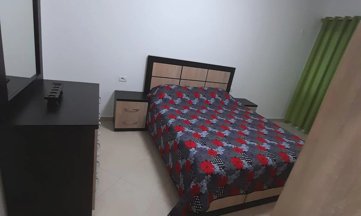Shtepi me qera Apartament ne Tirane, 2+1, Mobilimi E mobiluar, Pagesa 550  Euro.