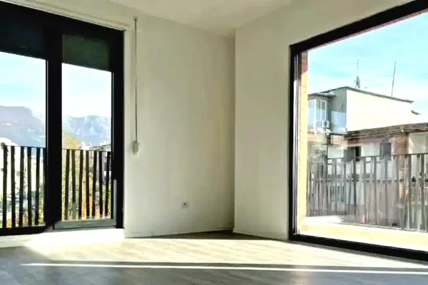 🏡 Shitet Apartament 1+1