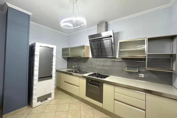 Shtepi me qera Apartament ne Tirane, 2+1, Mobilimi E mobiluar, Pagesa 60,000  Leke.