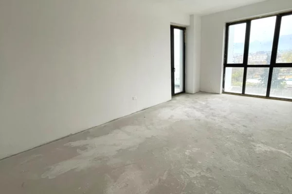 Apartment for sale in Tirana 2+1, Emty