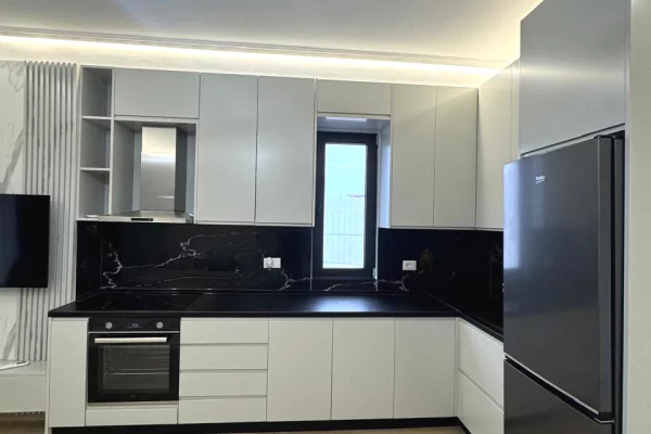 🏡 **Shitet Apartament 1+1 i Investuar – Farmacia 10, Rruga e Dibrës**