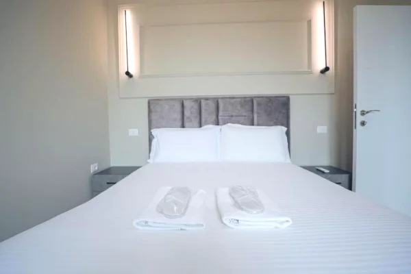 Shtepi me qera Apartament ne Tirane, 2+1, Mobilimi E mobiluar, Pagesa 1,500  Euro.