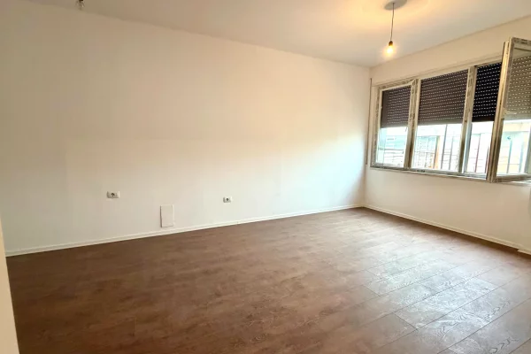 Apartment for rent in Tirana 2+1, Emty