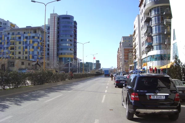 Business Property in Sale 4+1 in Tirana - 30,000 Euro