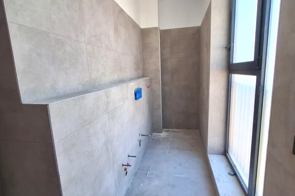 Apartment for sale in Tirana 1+1, Emty