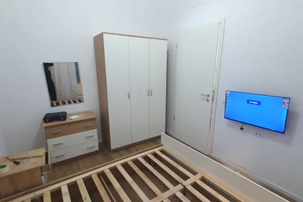Shtepi me qera Apartament ne Tirane, 1+1, Mobilimi E mobiluar, Pagesa 448  Euro.