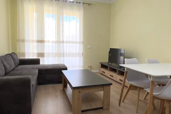 Jepet me qira apartament 2+1 te Grand Galleria