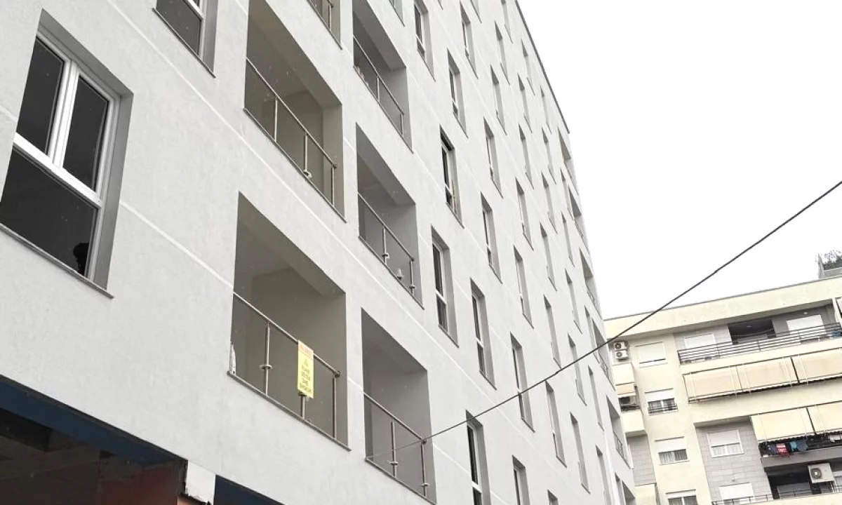 APARTAMENT 2+1 per QIRA tek kika 2 