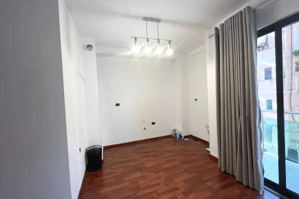 Jepet Ambient Biznesi me Qira – Stadiumi Dinamo (Rr. Sulejman Delvina)