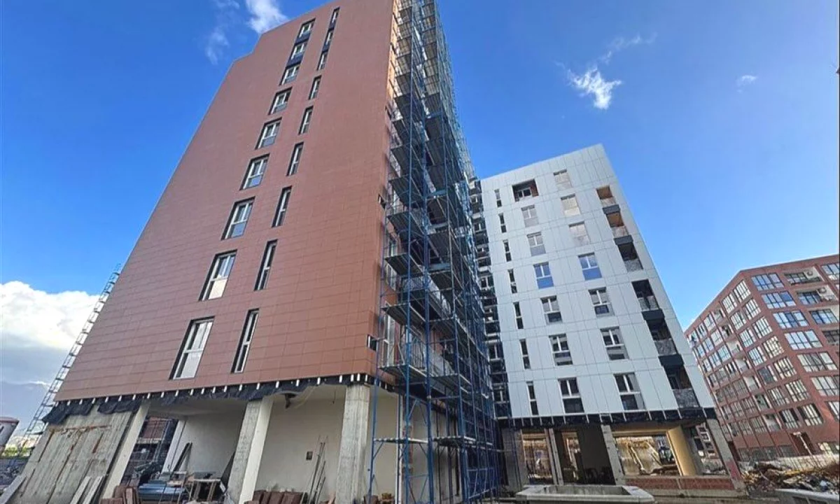 Shtepi ne shitje Apartament ne Tirane, 2+1, Mobilimi Bosh, pa mobiluar, Pagesa 205,800  Euro.