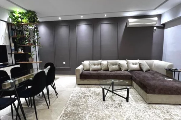 Appartamento in affitto a Tirana 2+1, Arredato