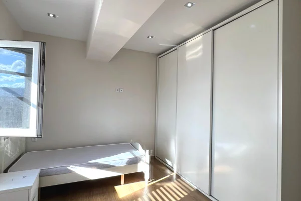 Appartamento in affitto a Tirana 2+1, Arredato