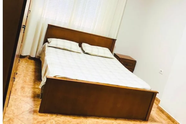 Apartament 2+1 me Qira – Qendër Tiranë (përballë The Plaza Hotel) ✨