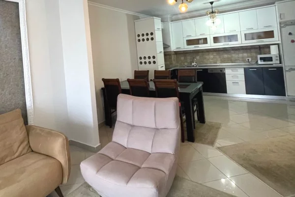 Shtepi me qera Apartament ne Tirane, 1+1, Mobilimi E mobiluar, Pagesa 600  Euro.