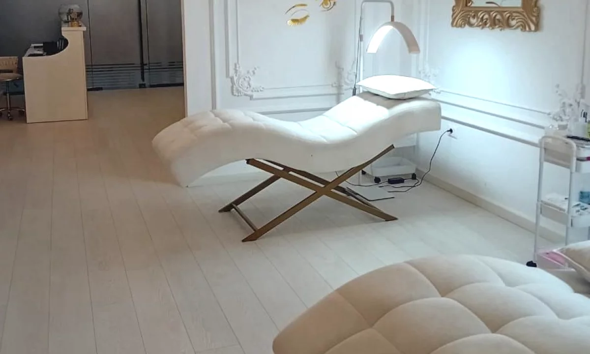 🏬 DYQAN ME QIRA – GARDEN BUILDING