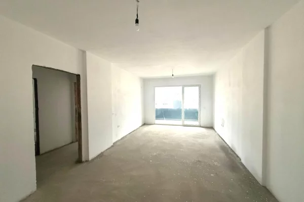 Apartment for sale in Tirana 2+1, Emty