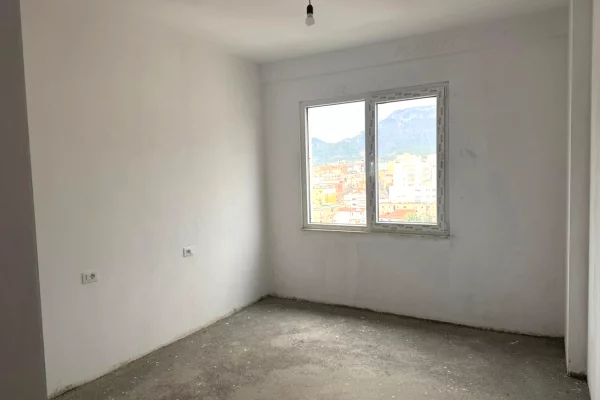 Apartment for sale in Tirana 2+1, Emty