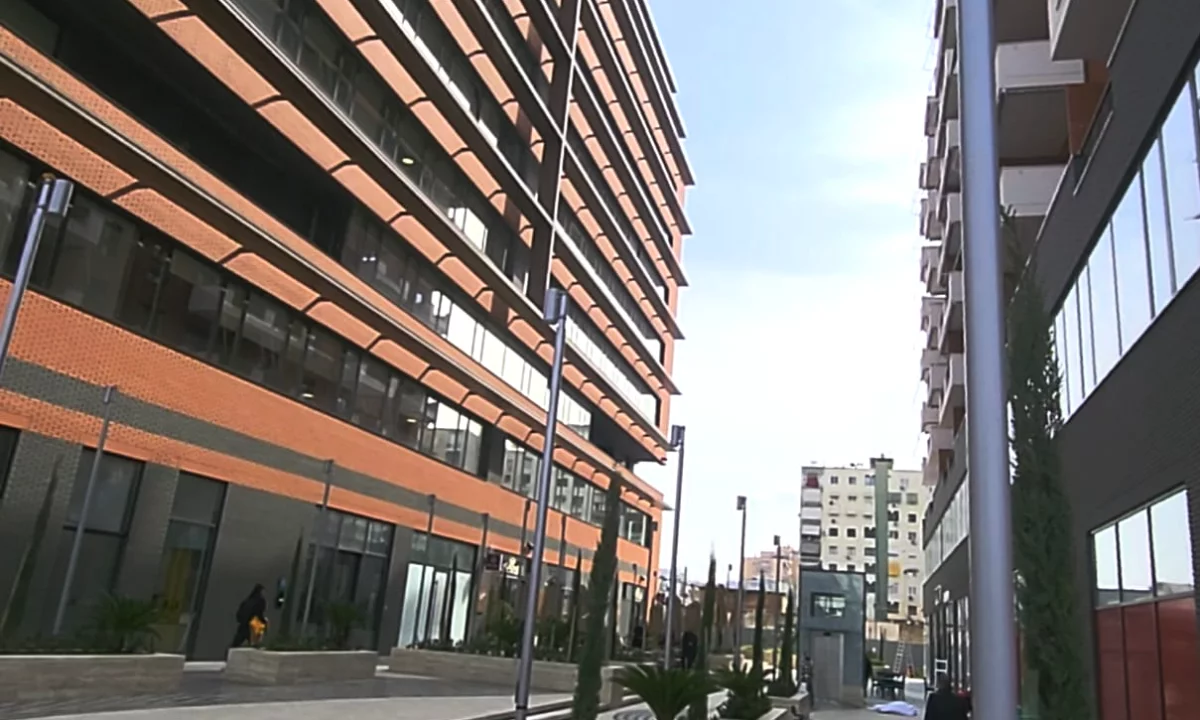 Shtepi me qera Apartament ne Tirane, 1+1, Mobilimi E mobiluar, Pagesa 950  Euro.