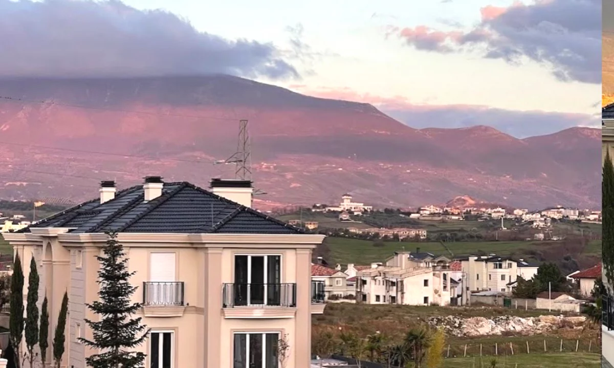 Luxury villas for sale in Tirana 7+1, Furnished