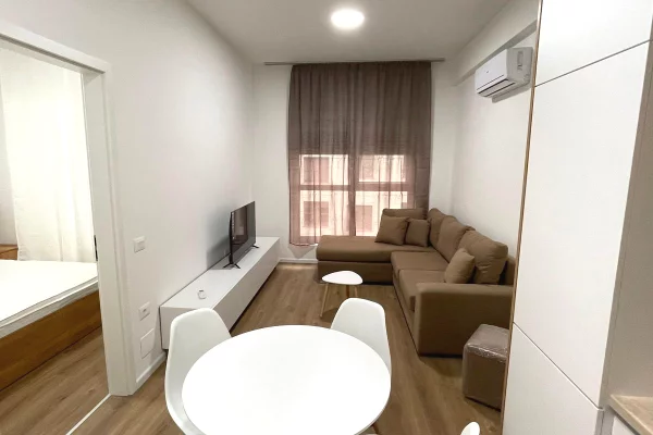 Shtepi me qera Apartament ne Tirane, 1+1, Mobilimi E mobiluar, Pagesa 45,000  Leke.