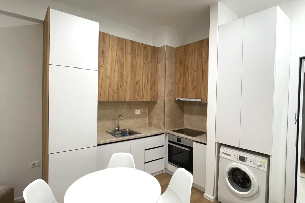 Shtepi me qera Apartament ne Tirane, 1+1, Mobilimi E mobiluar, Pagesa 45,000  Leke.