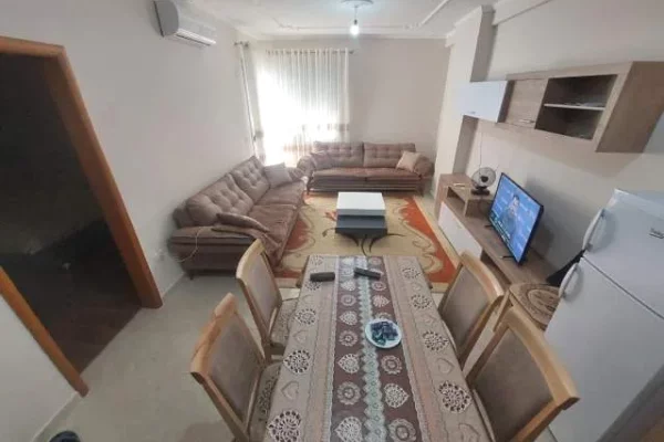Shtepi me qera 1+1 ne Vlore - 5,000 Leke
