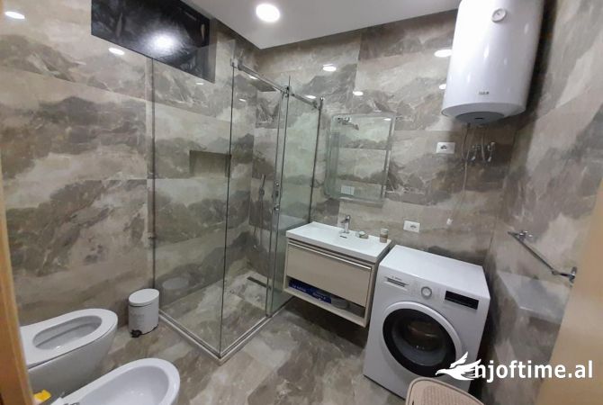 Shtepi me qera Apartament ne Tirane, 2+1, Mobilimi E mobiluar, Pagesa 500  Euro.