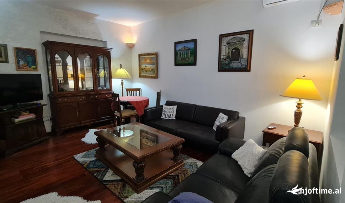 Shtepi me qera Apartament ne Tirane, 1+1, Mobilimi E mobiluar, Pagesa 600  Euro.