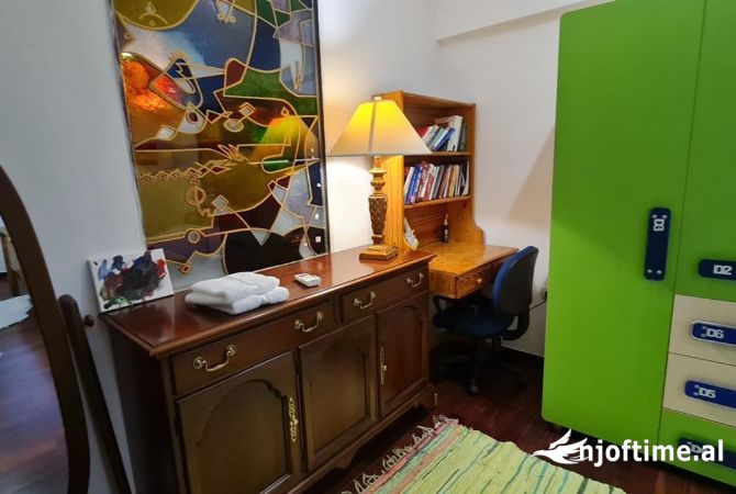 Shtepi me qera Apartament ne Tirane, 1+1, Mobilimi E mobiluar, Pagesa 600  Euro.