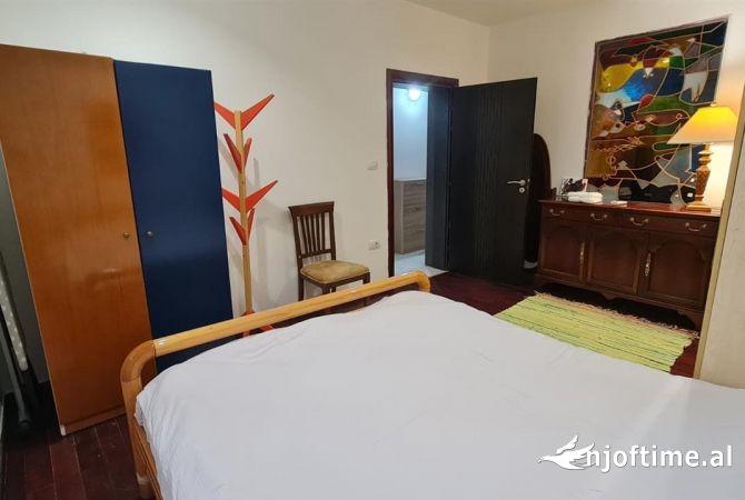 Shtepi me qera Apartament ne Tirane, 1+1, Mobilimi E mobiluar, Pagesa 600  Euro.