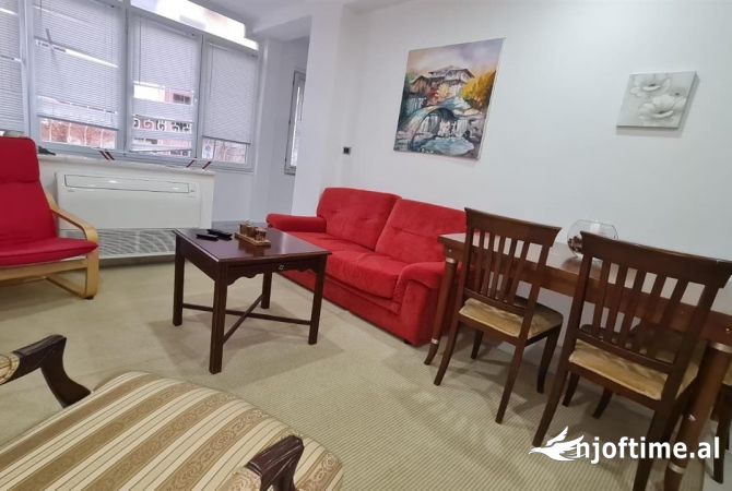 Shtepi me qera Apartament ne Tirane, 1+1, Mobilimi E mobiluar, Pagesa 600  Euro.
