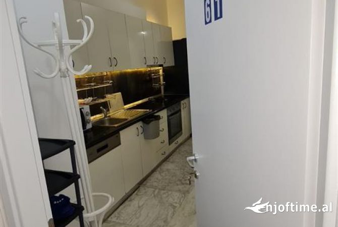 Shtepi me qera Apartament ne Tirane, 1+1, Mobilimi E mobiluar, Pagesa 600  Euro.