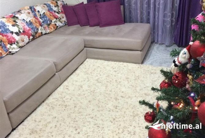 Okazionn!! Apartament ne Shitje tek Shkolla e Bashkuar, 53 m2 neto (68,000 Euro) Tirane