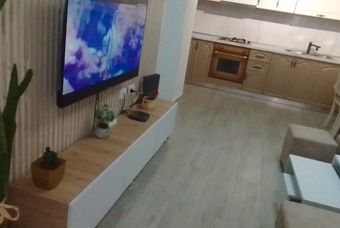Apartament 2+1 me qera tek Rruga e Durresit, (550 Euro)