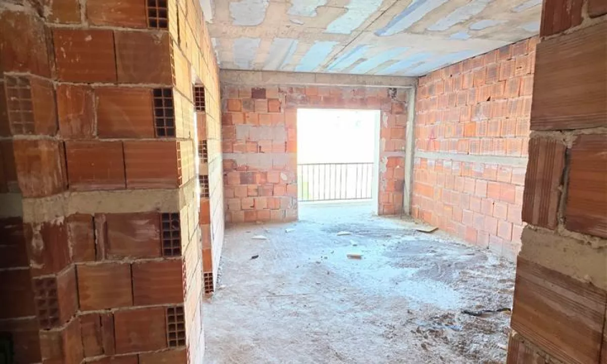 Shtepi ne shitje Apartament ne Tirane, 1+1, Mobilimi E mobiluar, Pagesa 99,000  Euro.