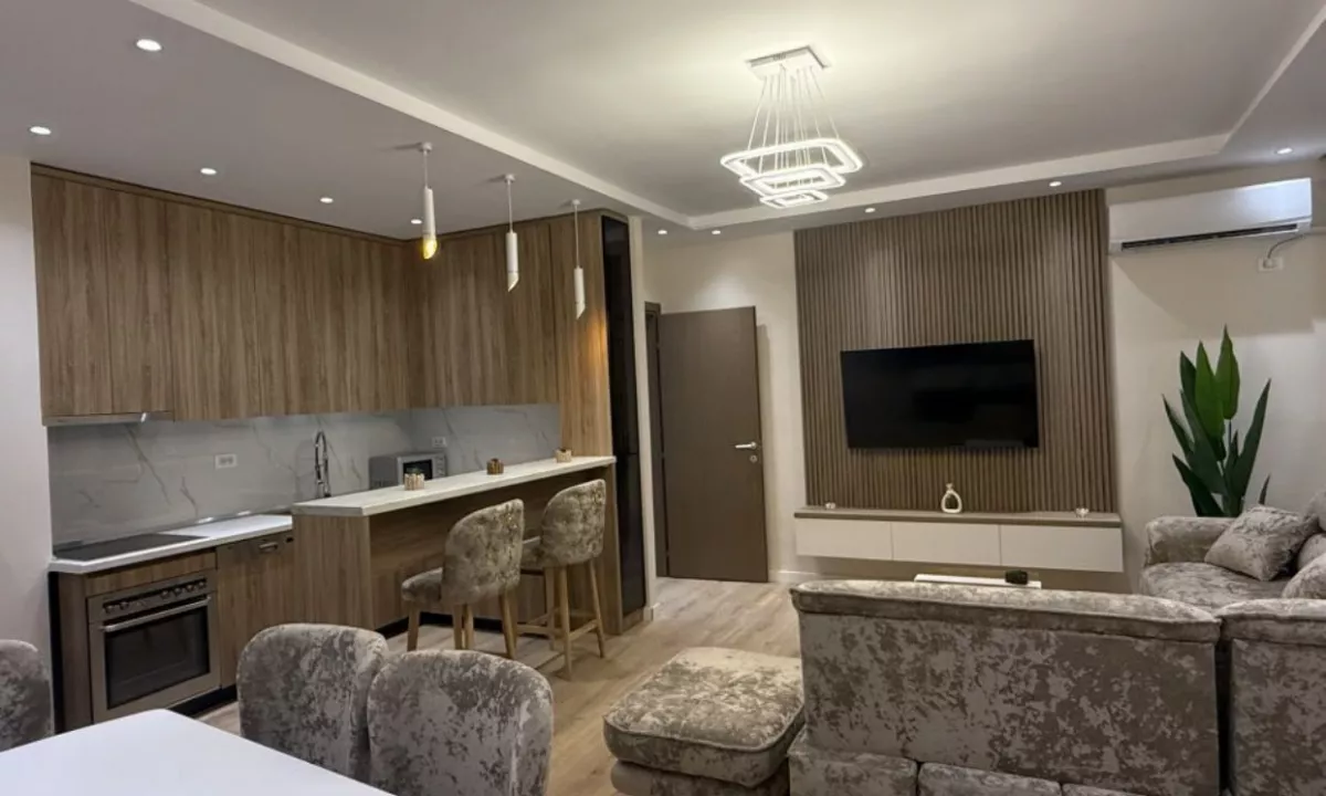 Shtepi me qera Apartament ne Tirane, 2+1, Mobilimi E mobiluar, Pagesa 800  Euro.