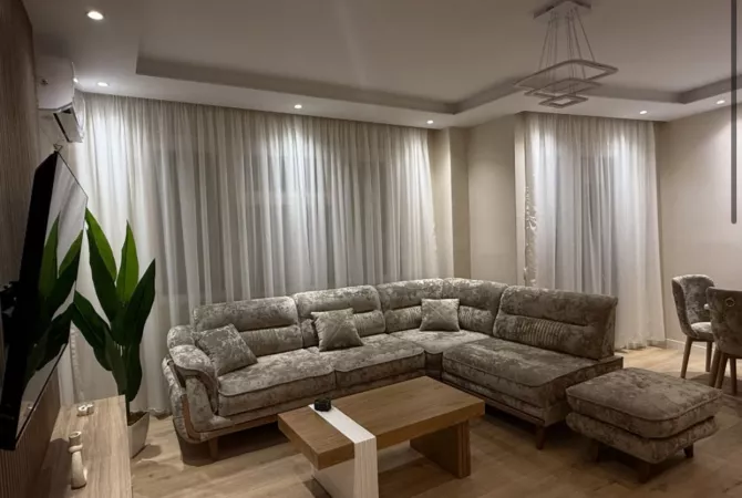 Shtepi me qera Apartament ne Tirane, 2+1, Mobilimi E mobiluar, Pagesa 800  Euro.