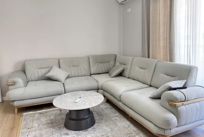 Shtepi me qera Apartament ne Tirane, 1+1, Mobilimi E mobiluar, Pagesa 500  Euro.