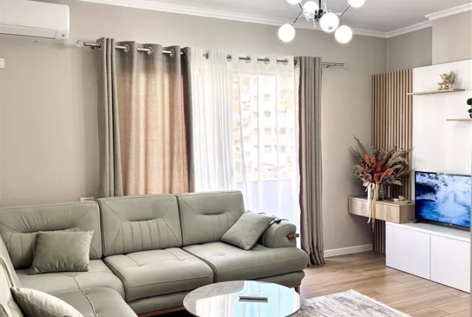 Shtepi me qera Apartament ne Tirane, 1+1, Mobilimi E mobiluar, Pagesa 500  Euro.