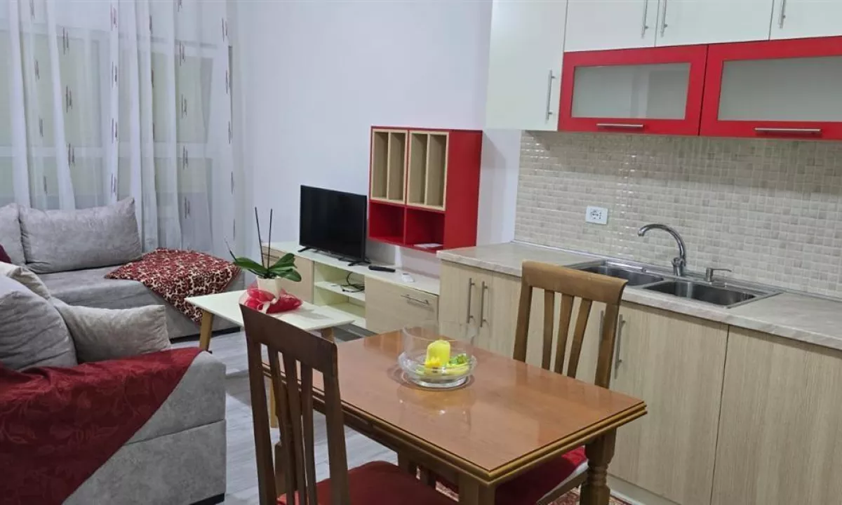 Shtepi me qera Apartament ne Tirane, 2+1, Mobilimi E mobiluar, Pagesa 45,000  Leke.