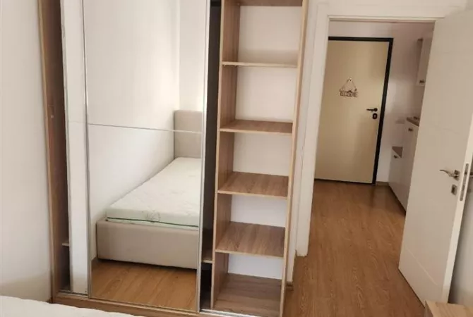 Shtepi me qera Apartament ne Tirane, 2+1, Mobilimi E mobiluar, Pagesa 650  Euro.