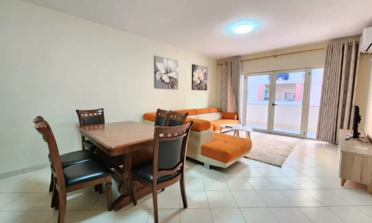 Shtepi me qera Apartament ne Tirane, 2+1, Mobilimi E mobiluar, Pagesa 50,000  Leke.