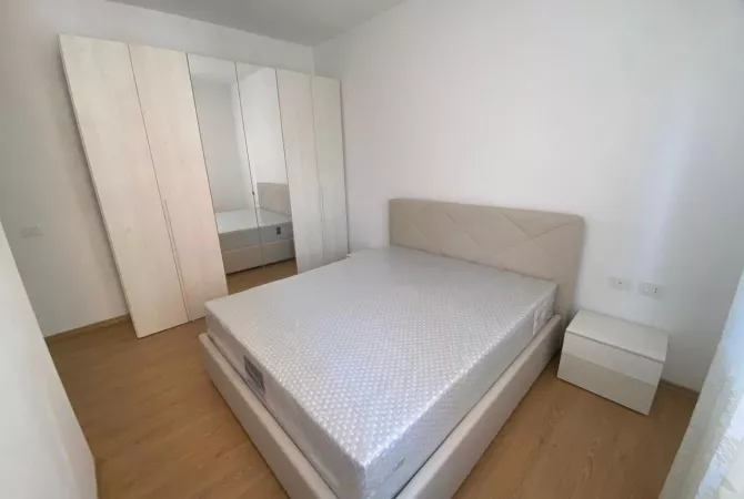 Shtepi me qera Apartament ne Tirane, 2+1, Mobilimi E mobiluar, Pagesa 65,000  Leke.