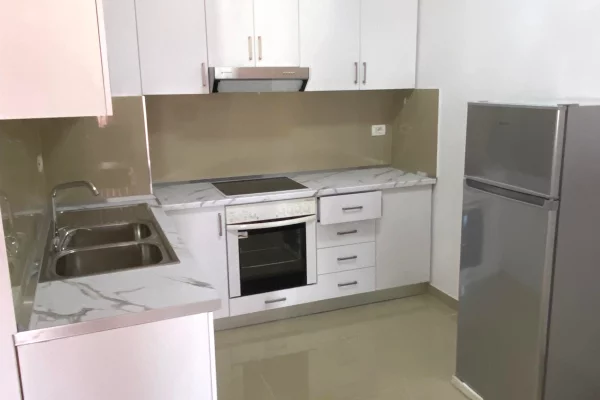 Shtepi me qera Apartament ne Tirane, 1+1, Mobilimi E mobiluar, Pagesa 40,000  Leke.