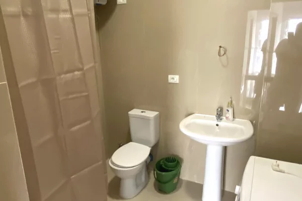 Shtepi me qera Apartament ne Tirane, 1+1, Mobilimi E mobiluar, Pagesa 40,000  Leke.